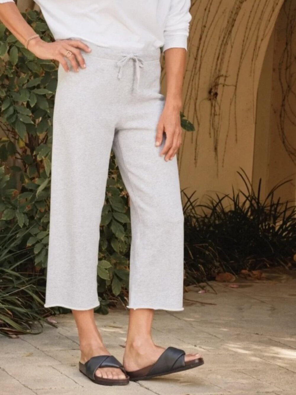 Frank & Eileen Catherine 24”Favorite Sweatpant in Heather Gray
